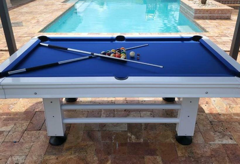 Oasis With Pool Spa Games 5br L21