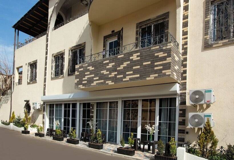 민박 La Casa Hotel Yerevan