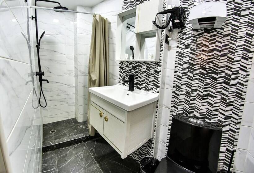 민박 La Casa Hotel Yerevan