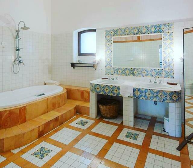 مبيت وإفطار Licucuruzzi Suites & Trulli