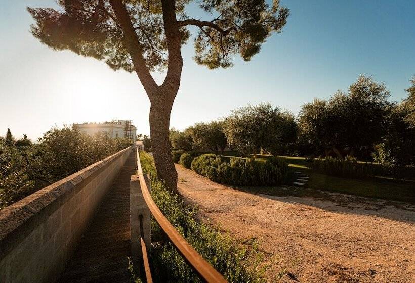 مبيت وإفطار Mastropà Exclusive Resort