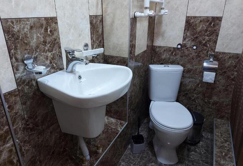 مبيت وإفطار Van Guesthouse