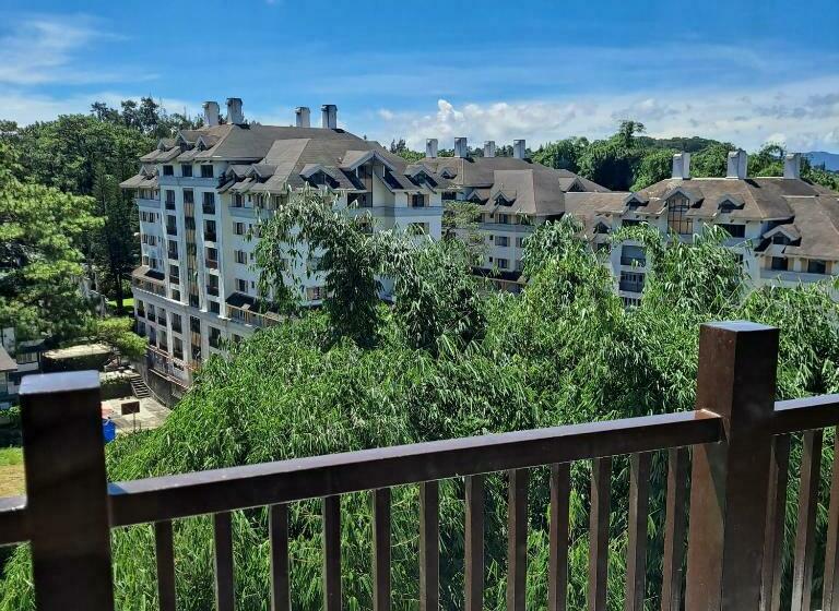 Brenthill Condo Suite