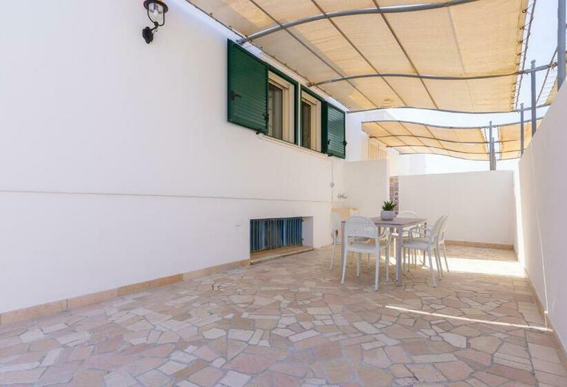 Civico 36   Pescoluse