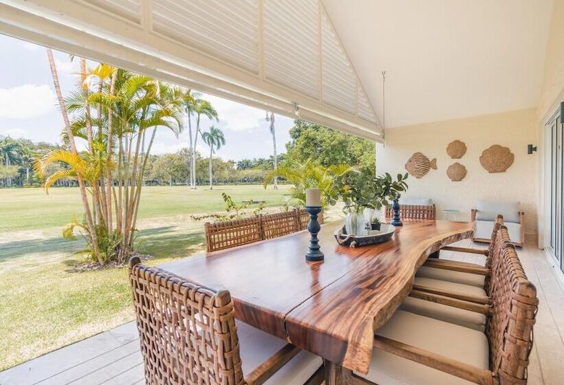 Green One V303 In Puerto Plata