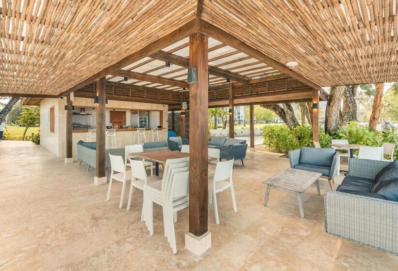 Green One V303 In Puerto Plata