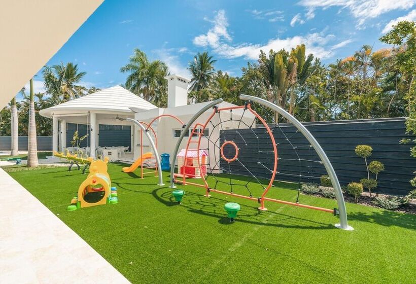 Green One V303 In Puerto Plata