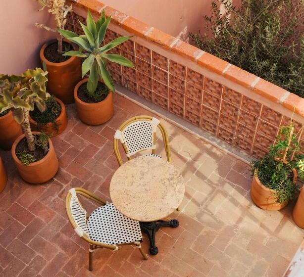 Отель Hércules