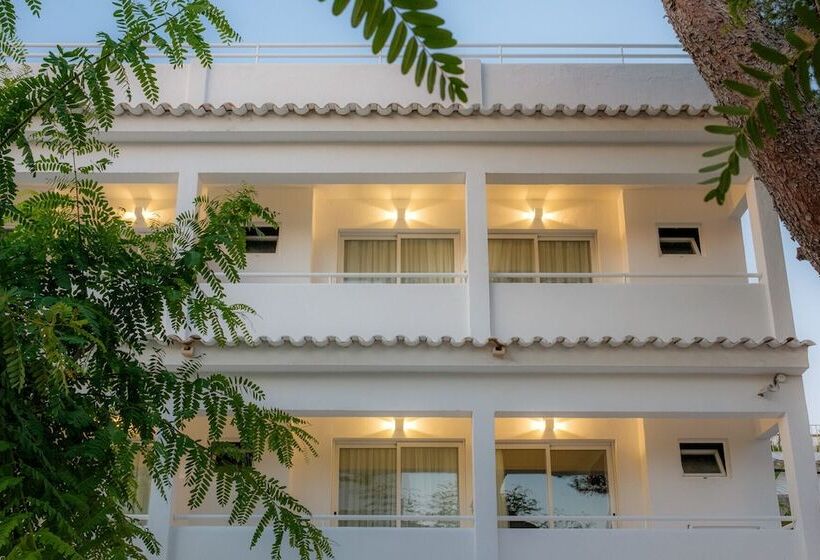 ホテル Iroco Hostal