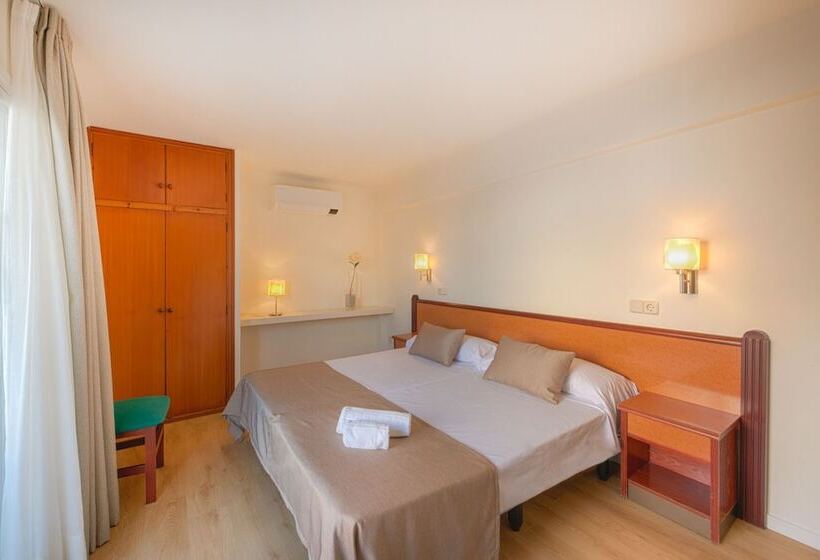 ホテル Iroco Hostal