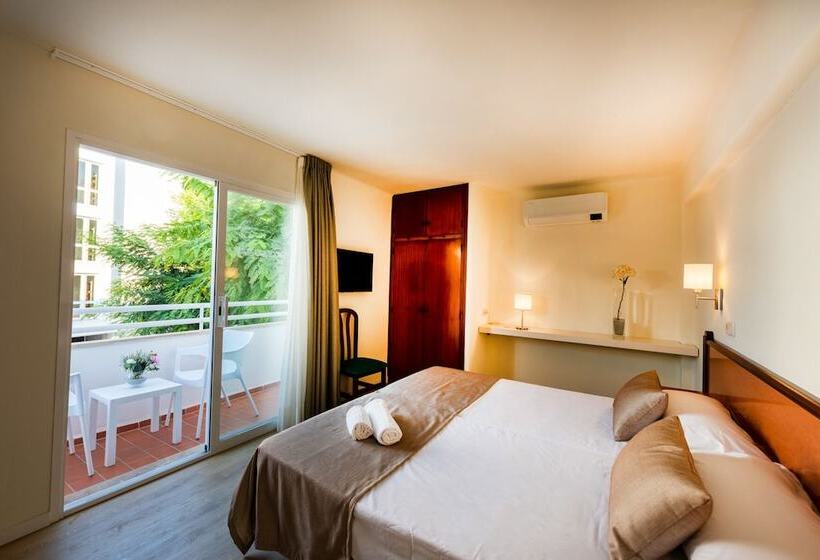 ホテル Iroco Hostal