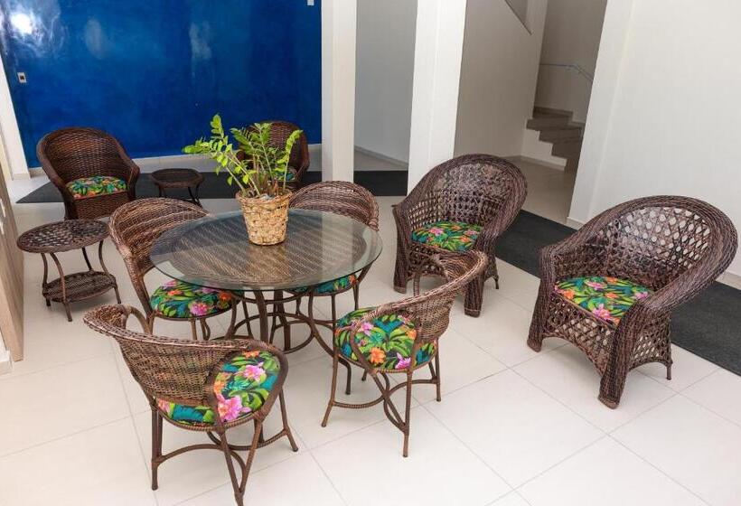 בית מלון כפרי Pousada Roberto Monteiro   Frente Mar