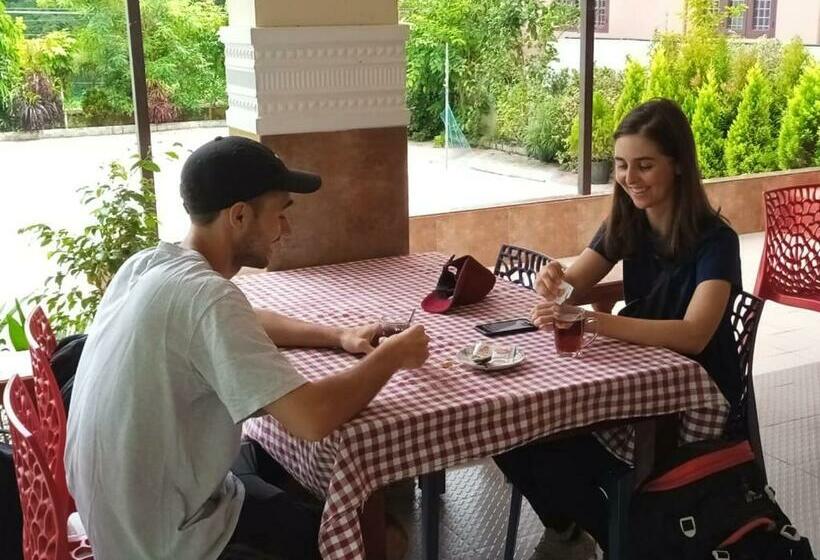 호텔 Meghdoot River Resort