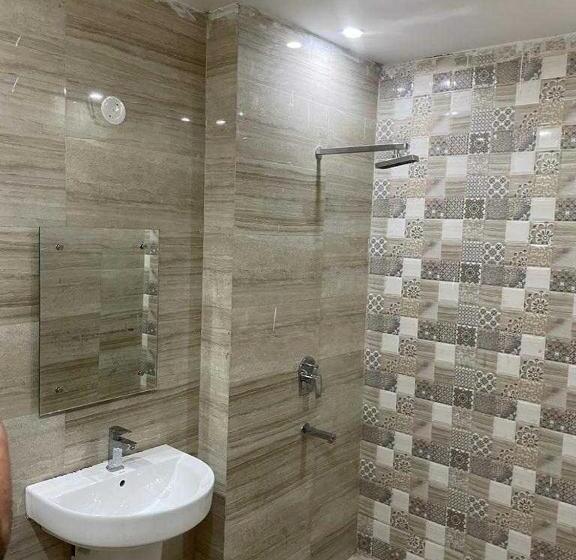 Отель Oyo 91606  Daffodils Inn