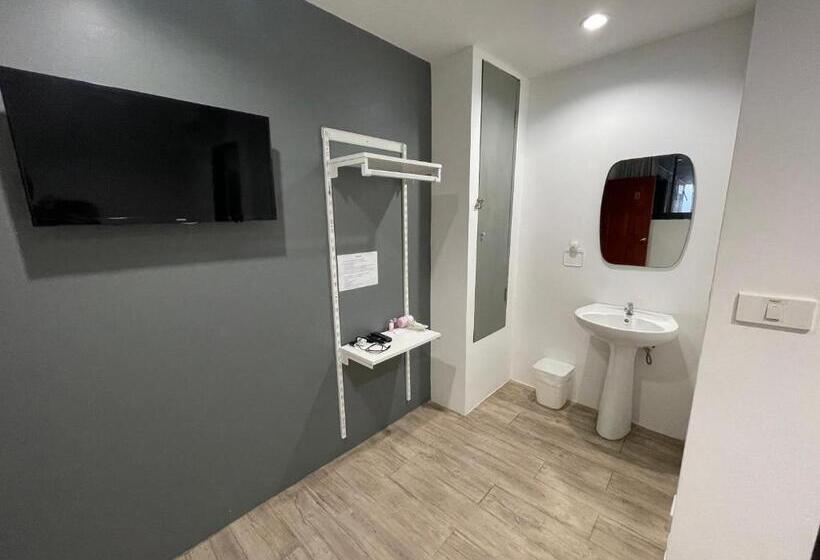 Phuket Muay Thai Hotel Rawai Beach