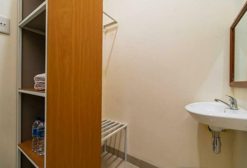 فندق Reddoorz @ Aldos Villa Silangit