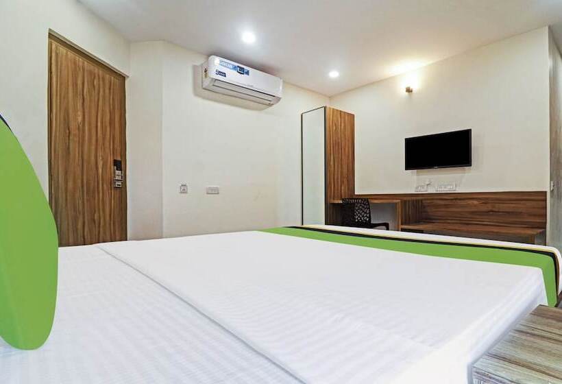 هتل Treebo Arastu Grand