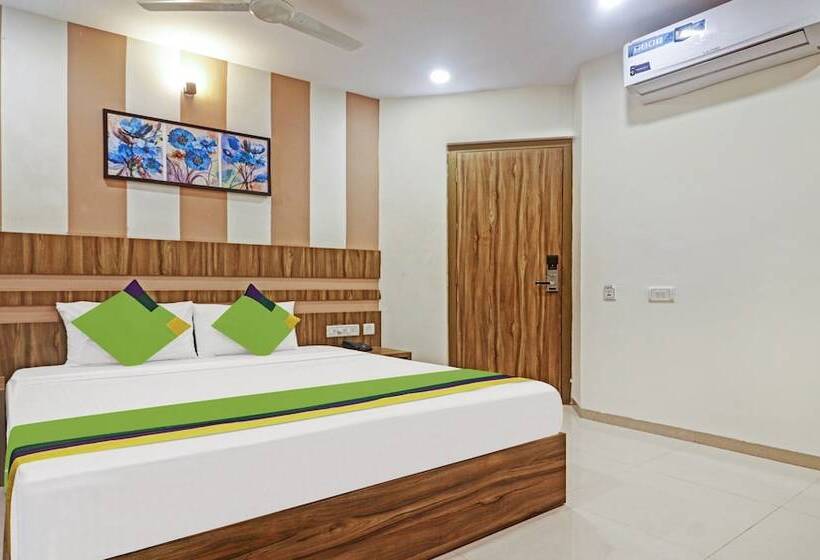 هتل Treebo Arastu Grand