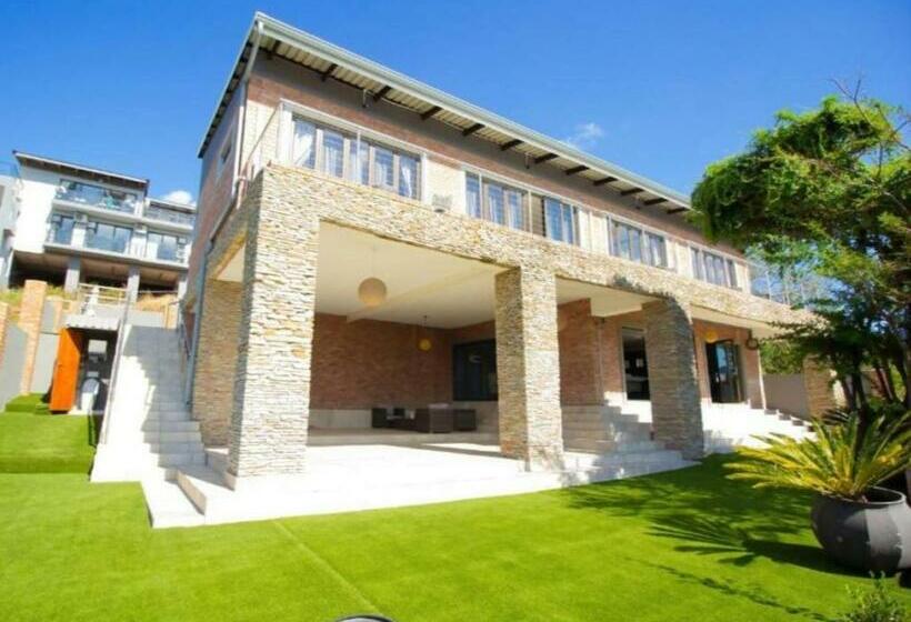 Impecto Guest House