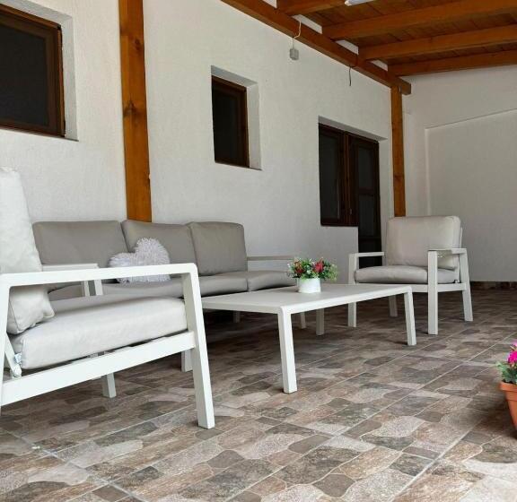 פנסיון Casa Selina