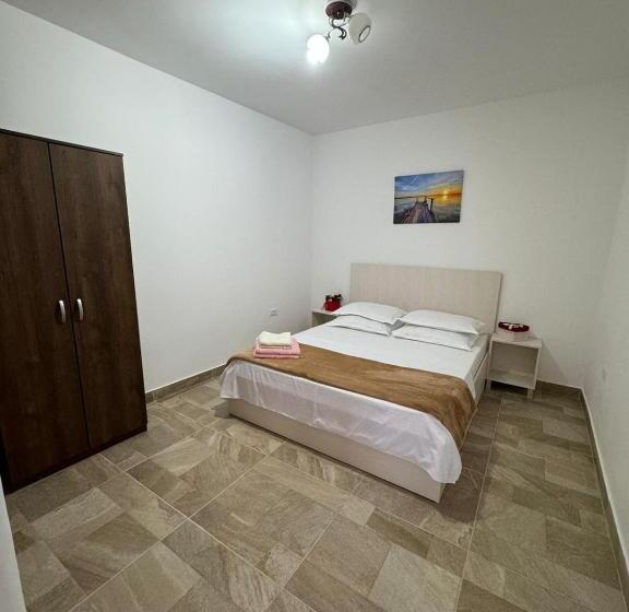 פנסיון Casa Selina