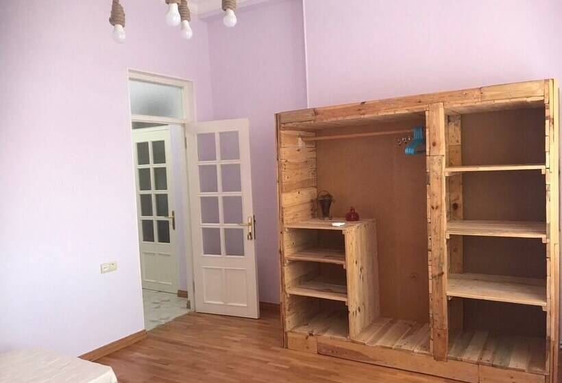 Пансион Najaryan’s Family Guest House