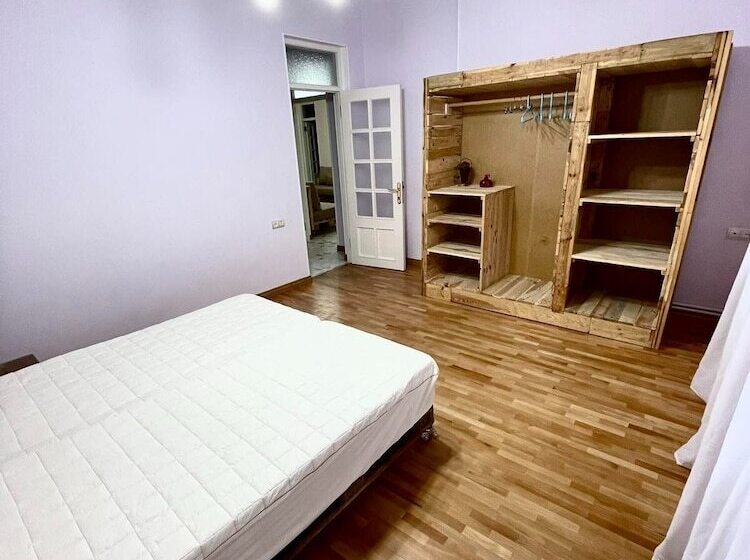 Пансион Najaryan’s Family Guest House