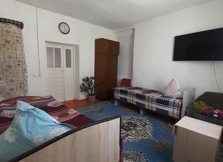پانسیون Nomad Guest House
