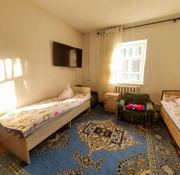 پانسیون Nomad Guest House