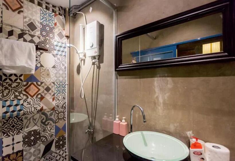 پانسیون Stay&chill   S.1: Ancient Studio Nearby Bui Vien