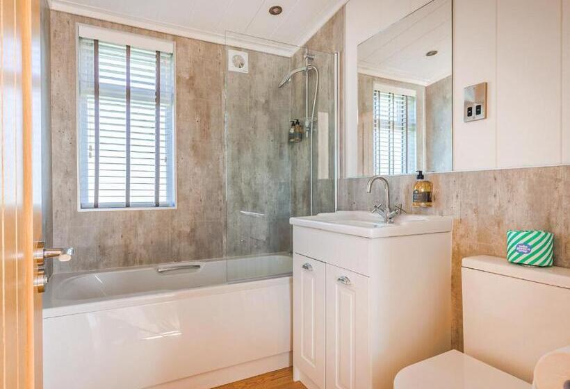 리조트 Folly Farm Holiday Park