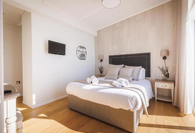 리조트 Folly Farm Holiday Park