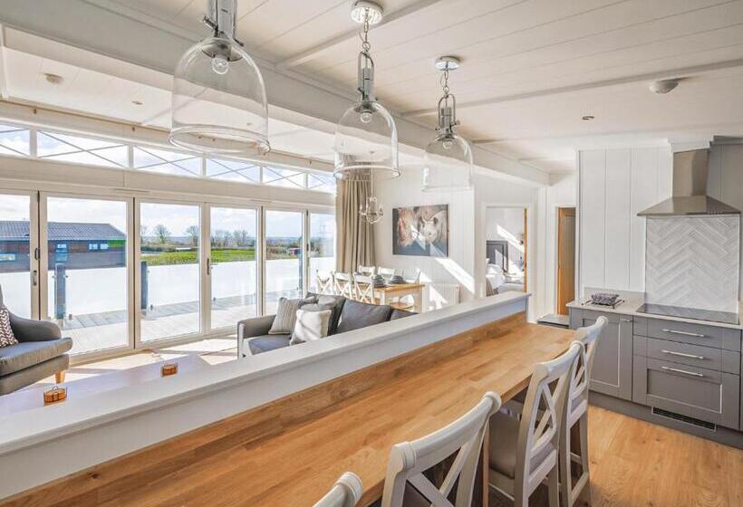 리조트 Folly Farm Holiday Park