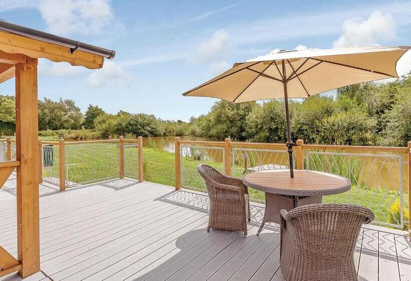 リゾートホテル Gadlas Park Holiday Cabins