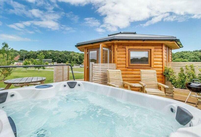 منتجع Green Meadows Park