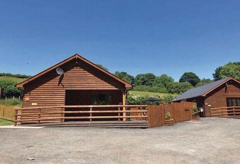 渡假胜地  Heartsease Lodges