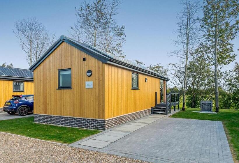 Курорт Herons Mead Lodges