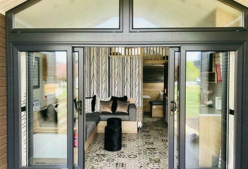 リゾートホテル Torvean Holiday Park