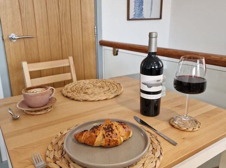 The Crows Nest   Sheringham