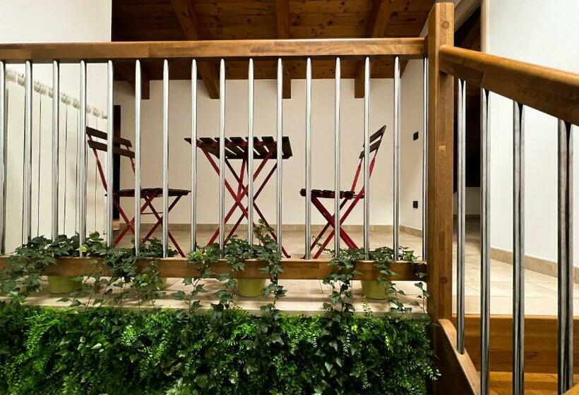 T Rex ⭑⭑⭑⭑⭑   Appartamento Elegante Con Idromassaggio