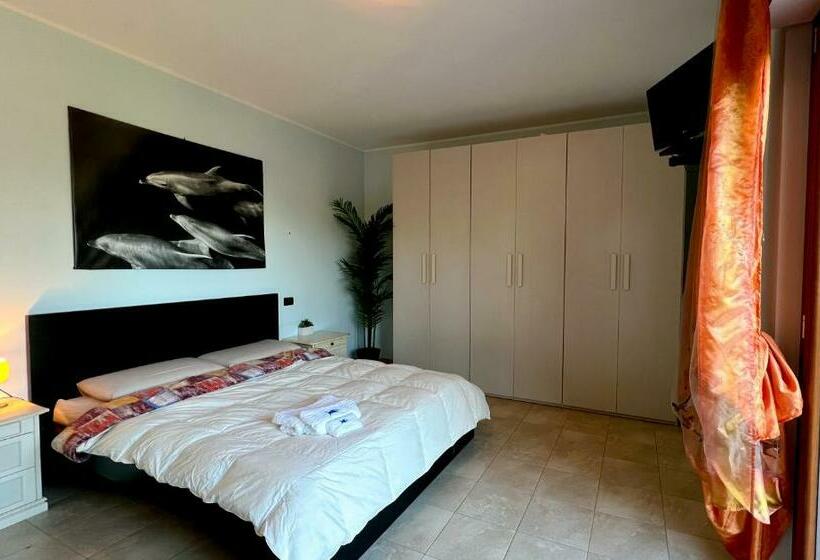 T Rex ⭑⭑⭑⭑⭑   Appartamento Elegante Con Idromassaggio