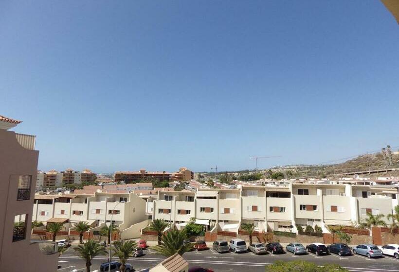 Beautiful Sea View Studio In Castle Harbourc002