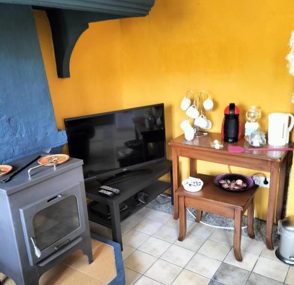 مبيت وإفطار Casa El Castano