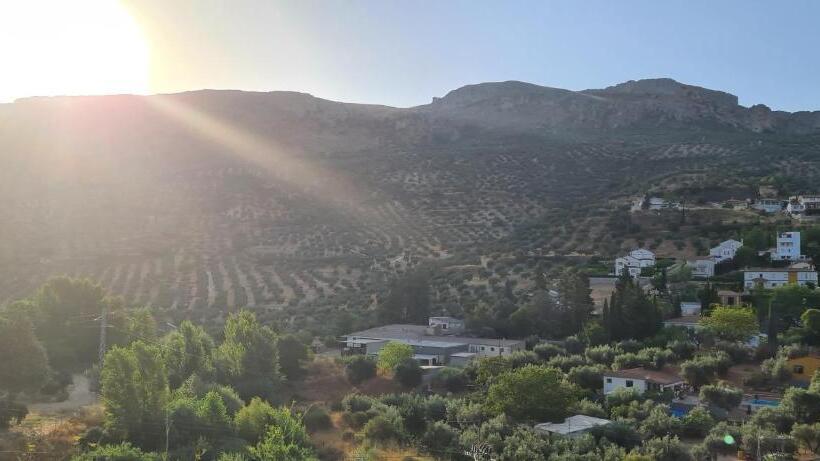 مبيت وإفطار Casa El Castano