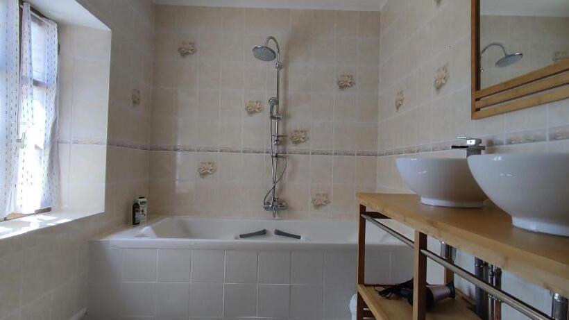 Bed and Breakfast Domaine Les Garrigues