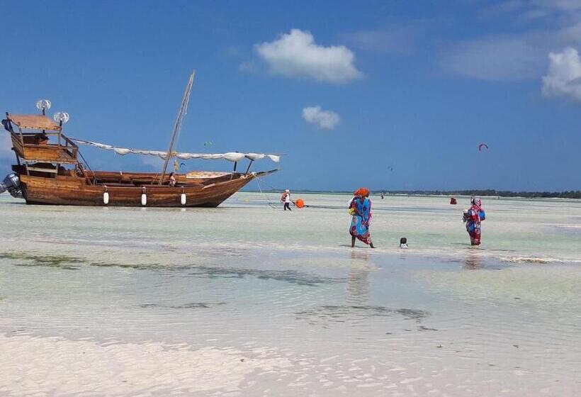 住宿加早餐 Karibu House