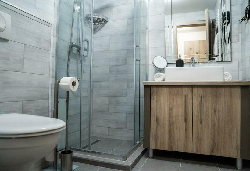 مبيت وإفطار Rengő Panzió