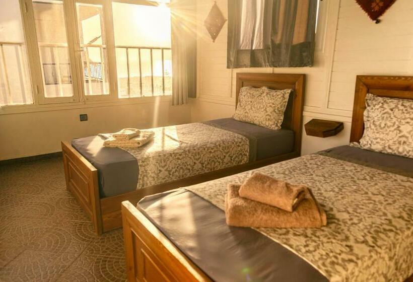 민박 The Rina Hostel