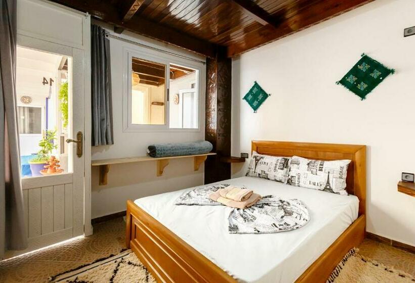 민박 The Rina Hostel