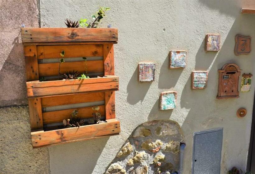 Borgo Di Buriano Accoglienza Turistica Diffusa